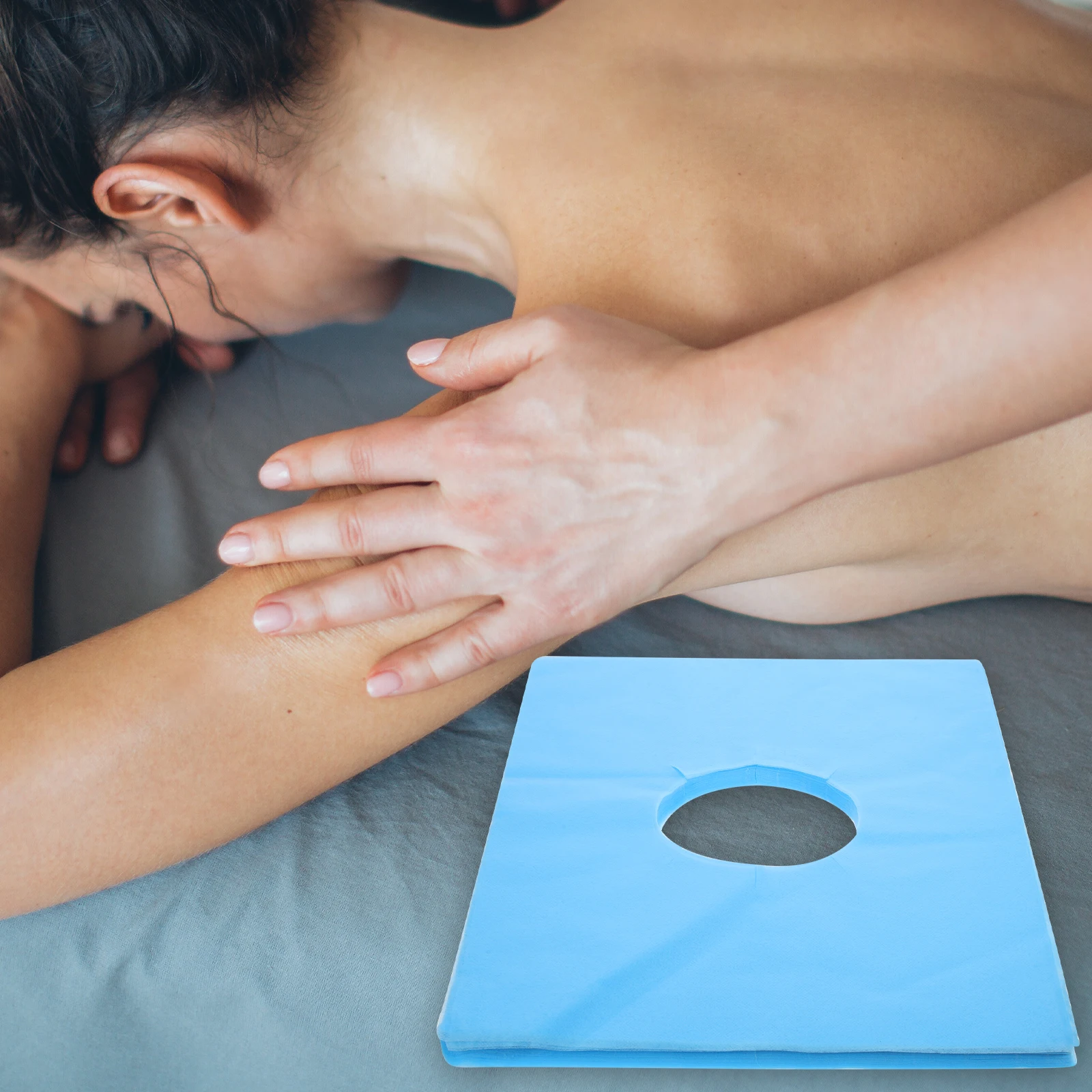 

100Pcs Disposable Face Pillow Covers Breathable Non-Woven Massage Headrest Mats with Hole for Beauty Salon Hospital Foot Care