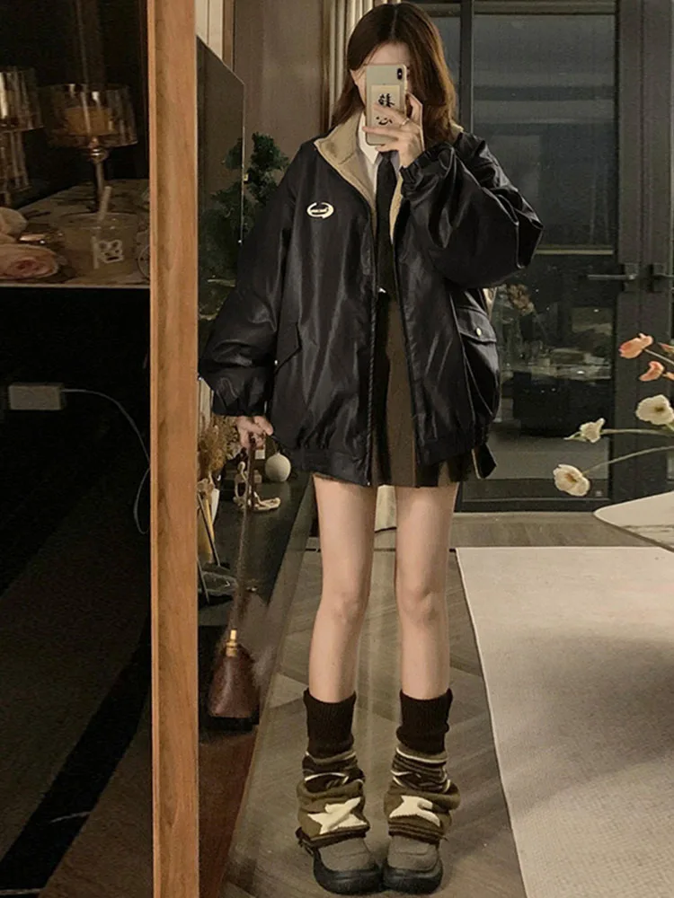 แฟชั่น PU หนังแจ็คเก็ต Lambswool Coat ทั้งสองด้านหญิง Y2K ฤดูหนาวใหม่กํามะหยี่หัวรถจักรผ้าฝ้ายเบาะ