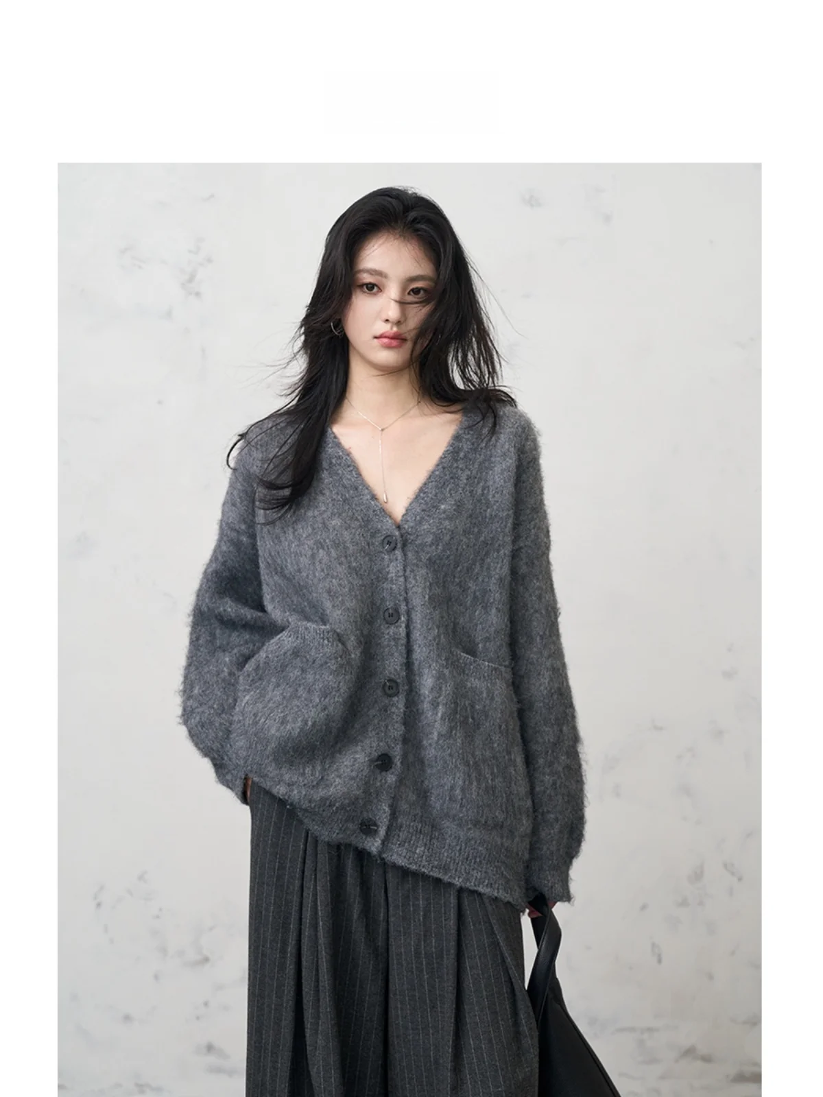 

Elegant Pure Color Soft Woolen Cardigan Sweater Lazy Style Retro Design Women's Knitted Outerwear V-Neck Long Sleeve Casual F...