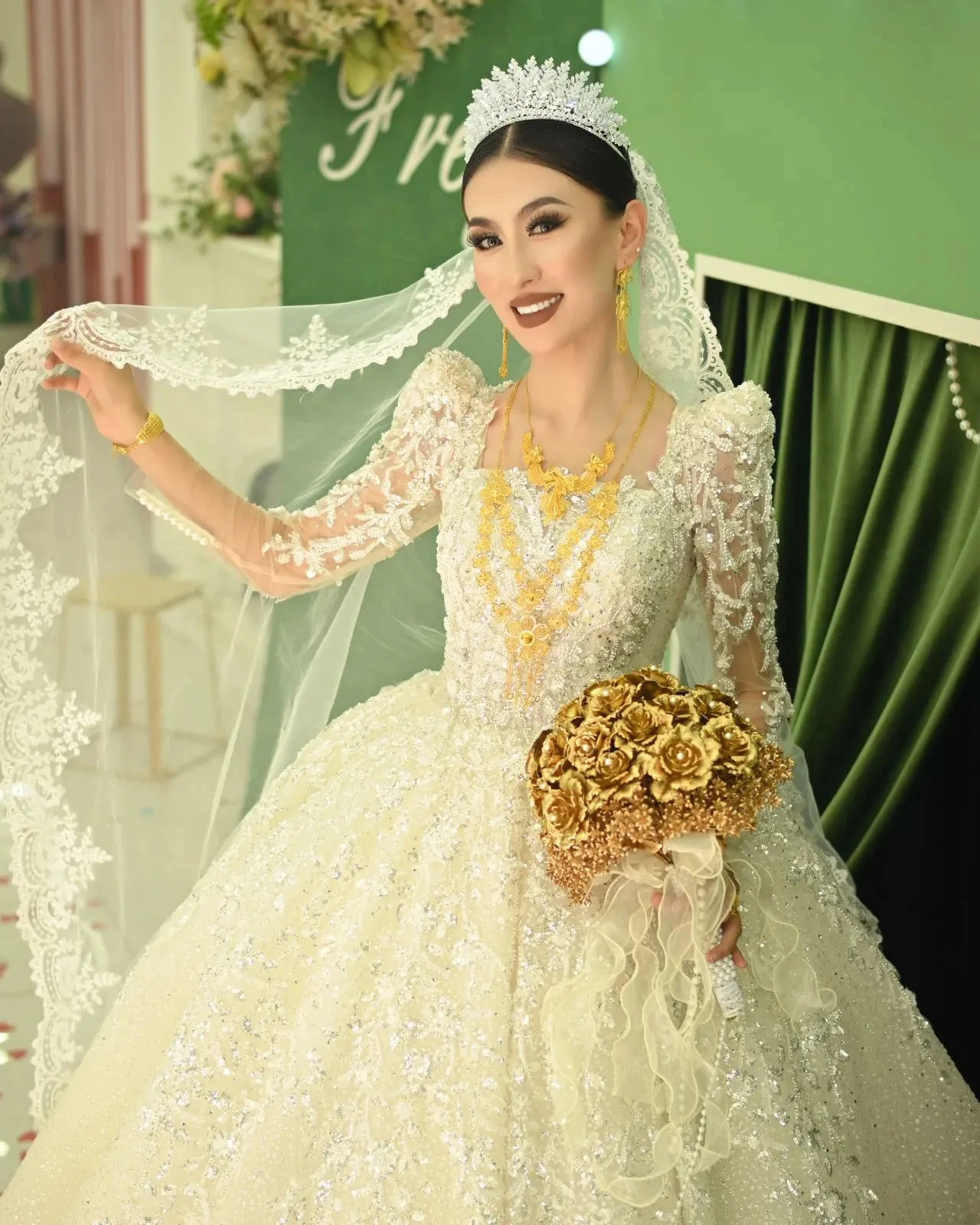 European and American Light Luxury Zircon Bridal Charm Crown Baroque Ball Dress Princess Headwear Stage Banquet Hair Accessories