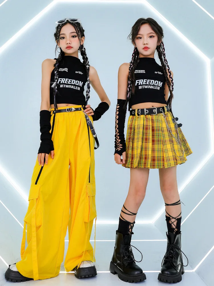 Mädchen Street Dance Kleidung Schwarze Weste Gelbe Hose Karierter Rock Cheerleading Performance Kostüm Kpop Hip Hop Bühnenoutfits