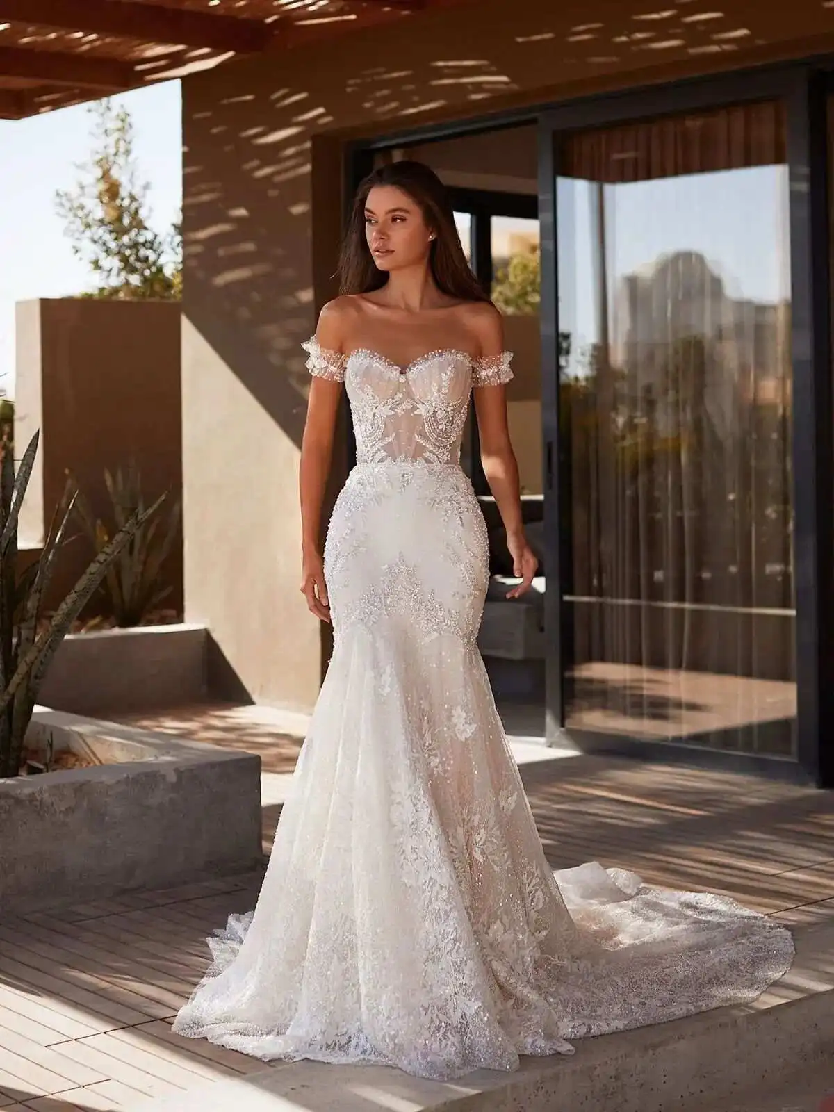 Illusion Meerjungfrau Hochzeitskleid Trägerlos Schulterfrei Applikationen Ärmellose Brautkleider Ballkleider Vestido de Novia Maßgeschneidert