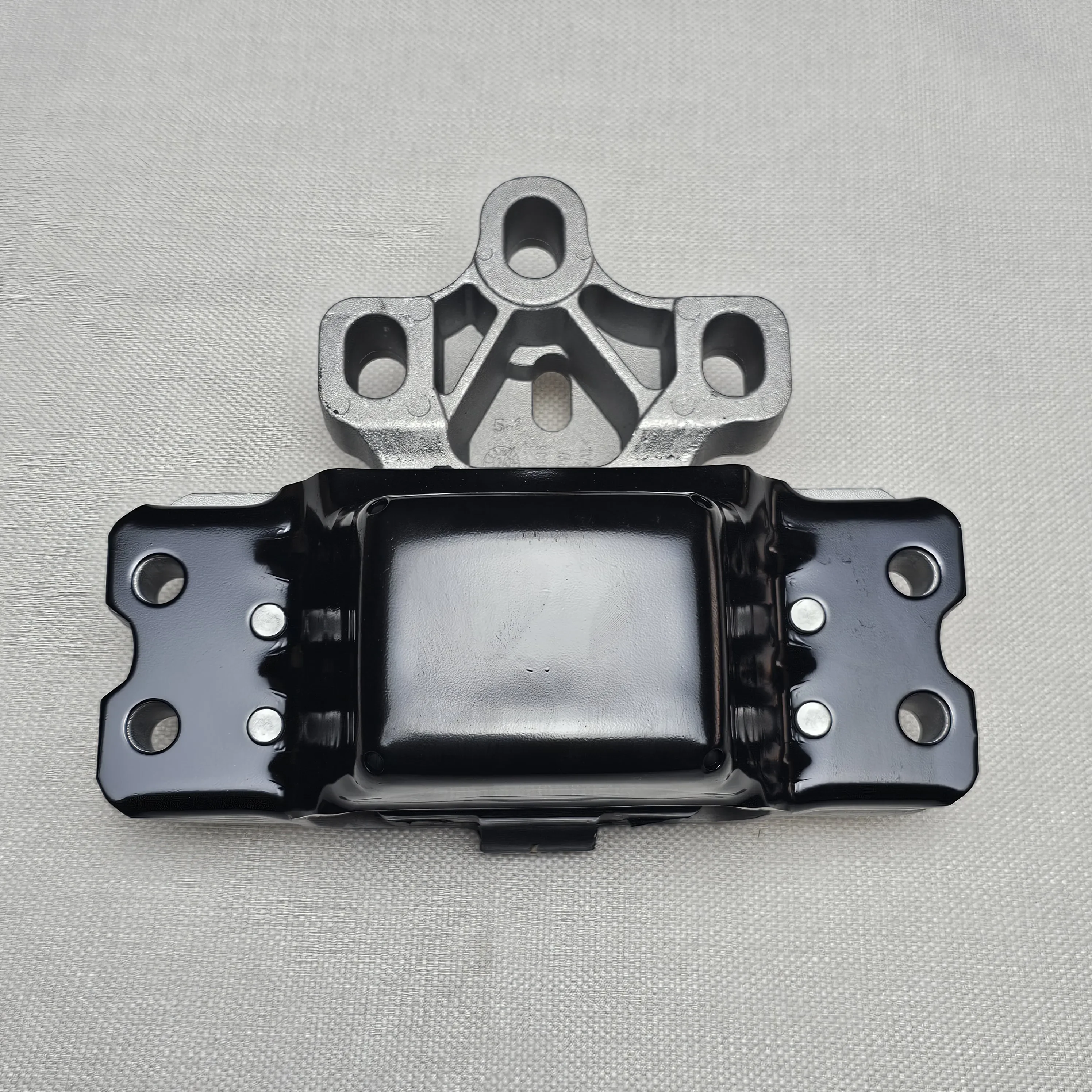 Transmission bracket left manual for Volkswagen Tiguan & Passat & Magotan & Sagitar OEM 1K0199555Q 1K0199555R 5N0199555C