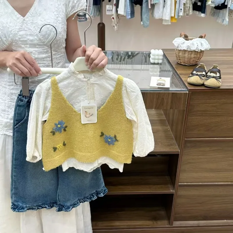 Girls' Handmade Embroidered Knitted Vest Autumn New Sweet French Bubble Sleeve Shirt Jeans Three Piece Set Trendy