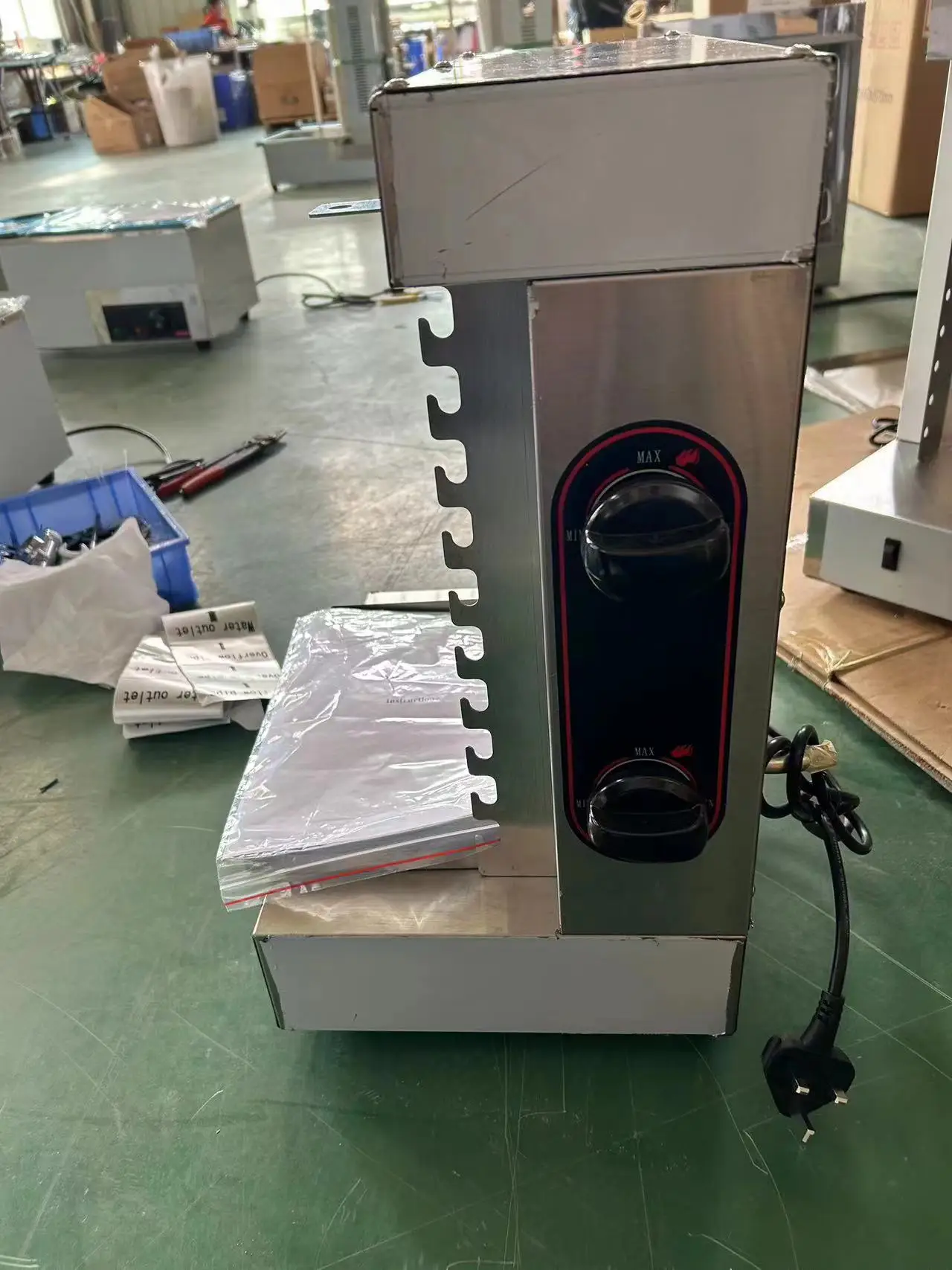 Grill de barbecue rotatif en acier inoxydable, 2 brûleurs, brochettes, équipement Shawarma, Machine commerciale pour Doner Kebab, vente en gros d'usine