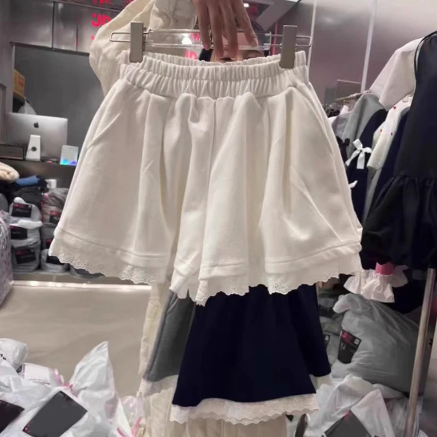 Pantalones cortos de pierna ancha de encaje Retro francés para mujer, edición coreana de verano, ropa de abrigo holgada de cintura alta, pantalones deportivos informales para dormir a la moda