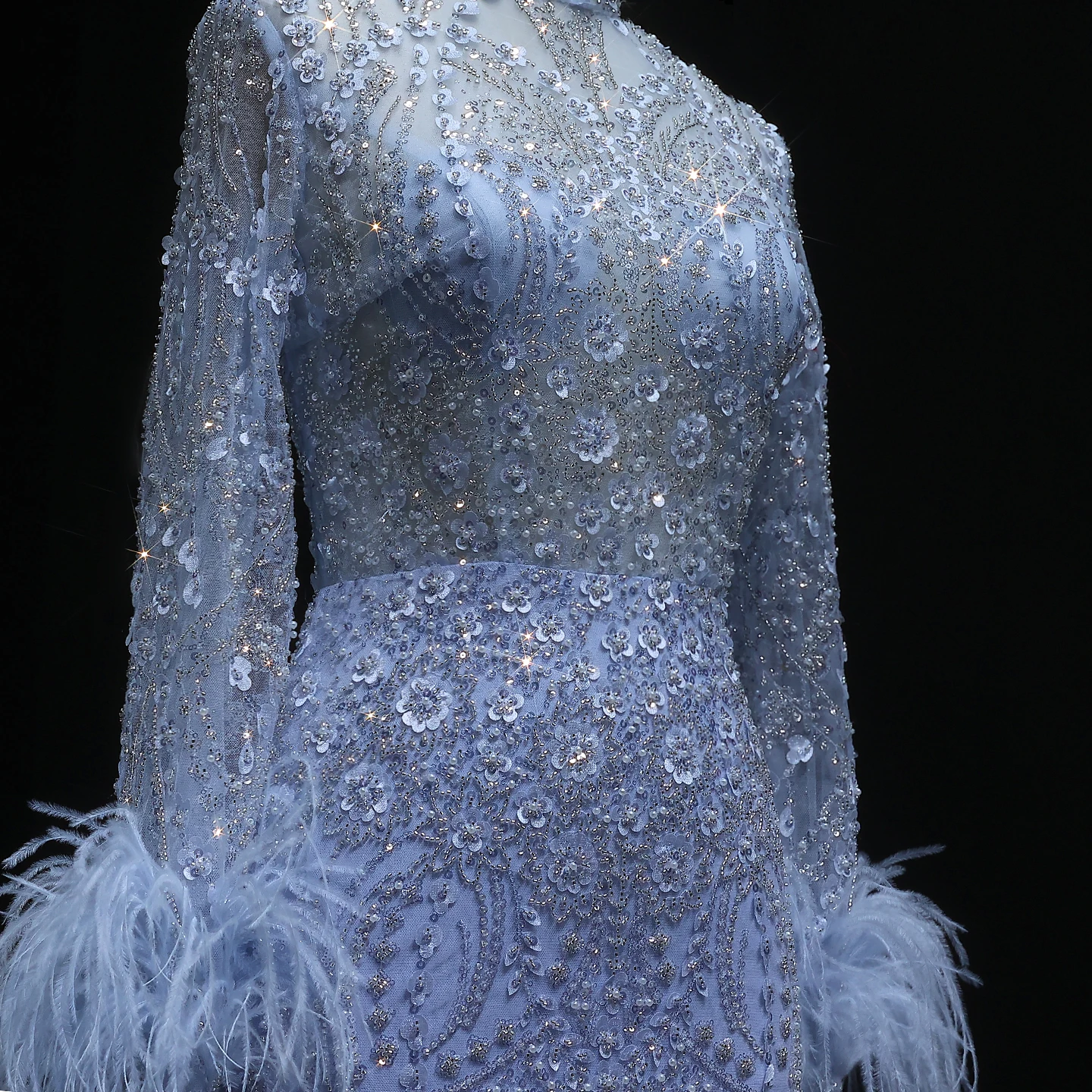 Sharon Said Luksusowa Dubajsko-Perłowa Sukienka Wieczorowa z Niebieskimi Piórami i Długimi Rękawami dla Kobiet na Wesele SS079 Szyta na Miarę