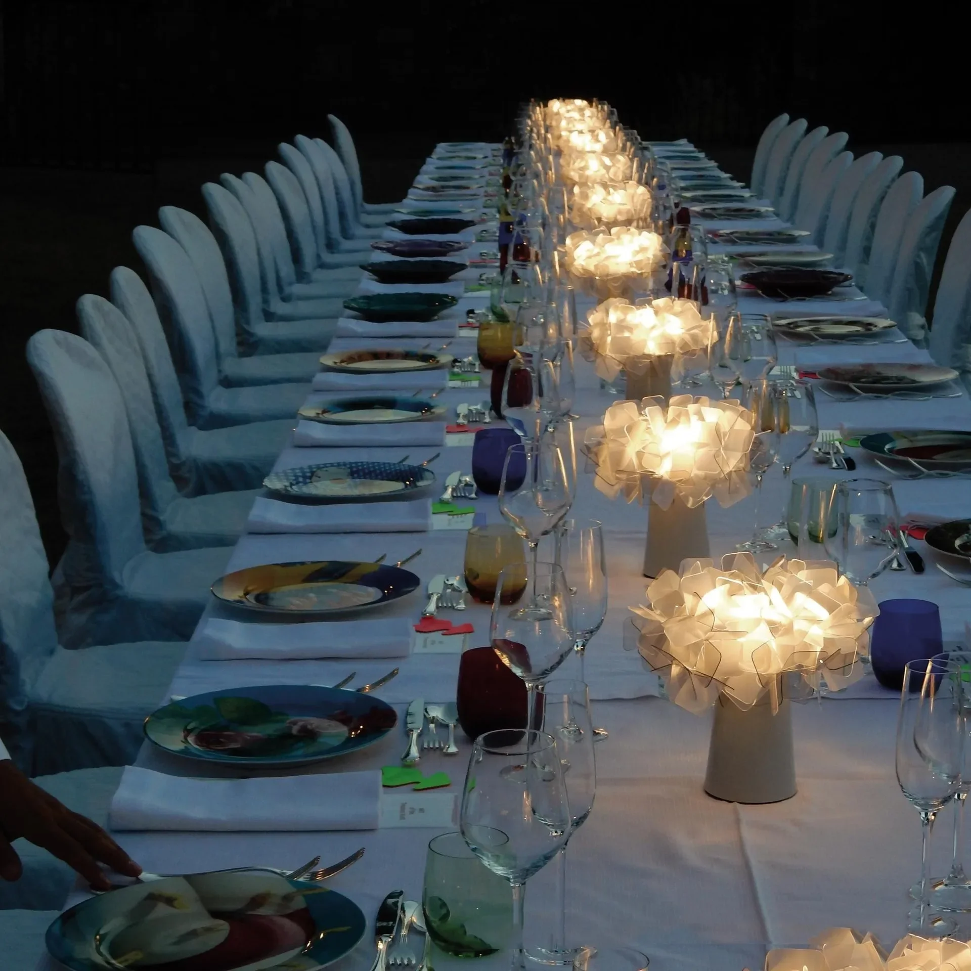 ABEL Simple Table Lamp Modern Flower Nordic LED Decorative Desk Light for Home Bed Room Bedsid