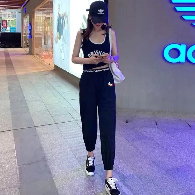 The new summer loose nine-inch Harem pants for women's golf in South Korea are slimming, quick-drying and casual pants