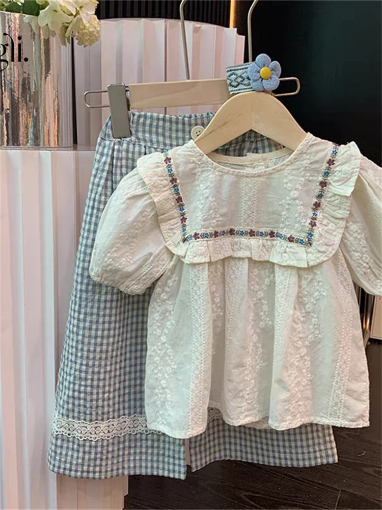 

Корейский летний комплект для девочек 2024: Новинка, модный костюм-двойка с широкими брюками и топом для малышек, трендовая одежда для девочек