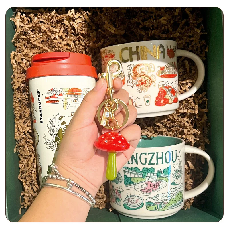 ضوء فاخر لطيف الفطر الصغير سيارة المفاتيح المتخصصة حقيبة الموضة قلادة هدية رائعة الإبداعية شنقا الديكور