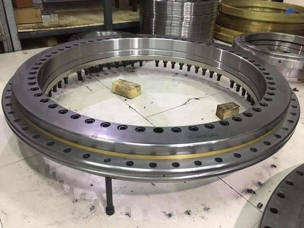 China Brand factory price P4P2 YRT260 rotary table roller bearing