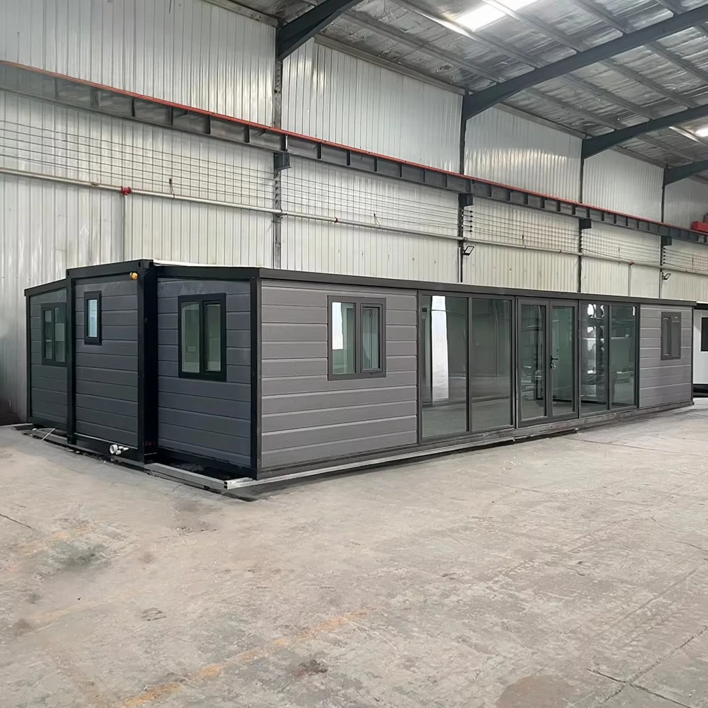 20ft/40ft Durable and Expandable Prefabricated Homes with Customizable 2-5 Bedroom Designs Foldable and Movable Container Homes