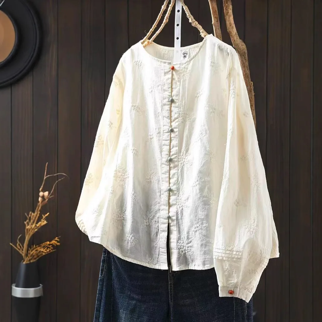 

Женский топ с длинными рукавами, японская мода, бежевые кружевные рубашки и блузки с вышивкой для женщин, весенняя модная женская одежда
