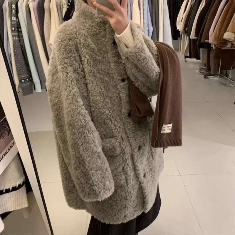 B-TOTO Simple And Versatile Slimming Style Lamb Fur Fur Integrated Fur Coat Is A Must-have For Winter Comfort And Warmth