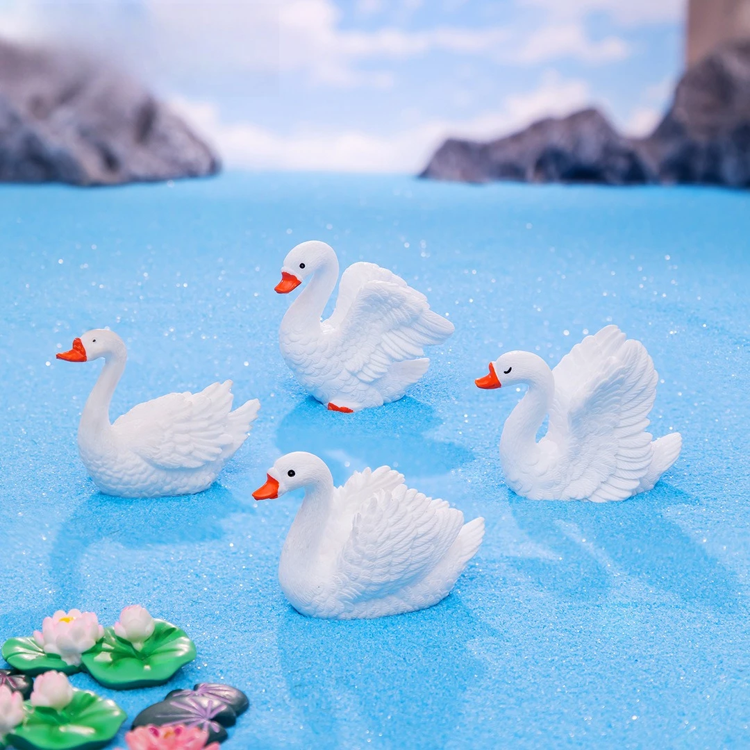 2 Pcs Micro Landscape Creative Couple Little Swan Animal Figure DIY Landscaping Accessories Desktop Decoration Crafts