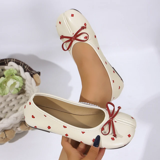 Fashion Split Toe Tabi Flats Women Cute Poker Heart Print Ballet Shoes Bow Knot Round Toe Slip On Loafers Soft Comfortable Pumps