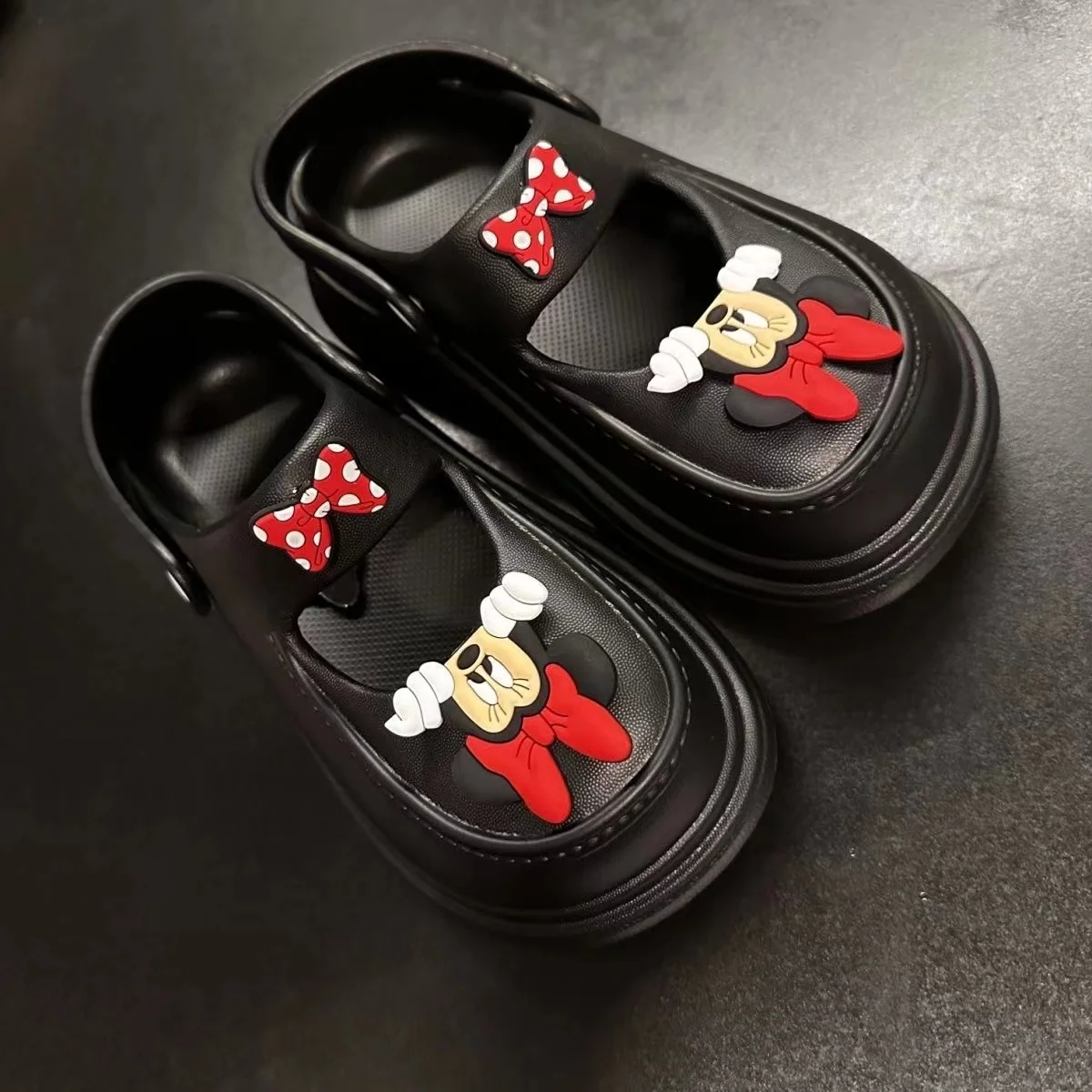 

Real photos Sandals Women 2024 new autumn Strawberry Bear Hugger plus size Outside Wearing Lotso Minnie Mouse Slippers