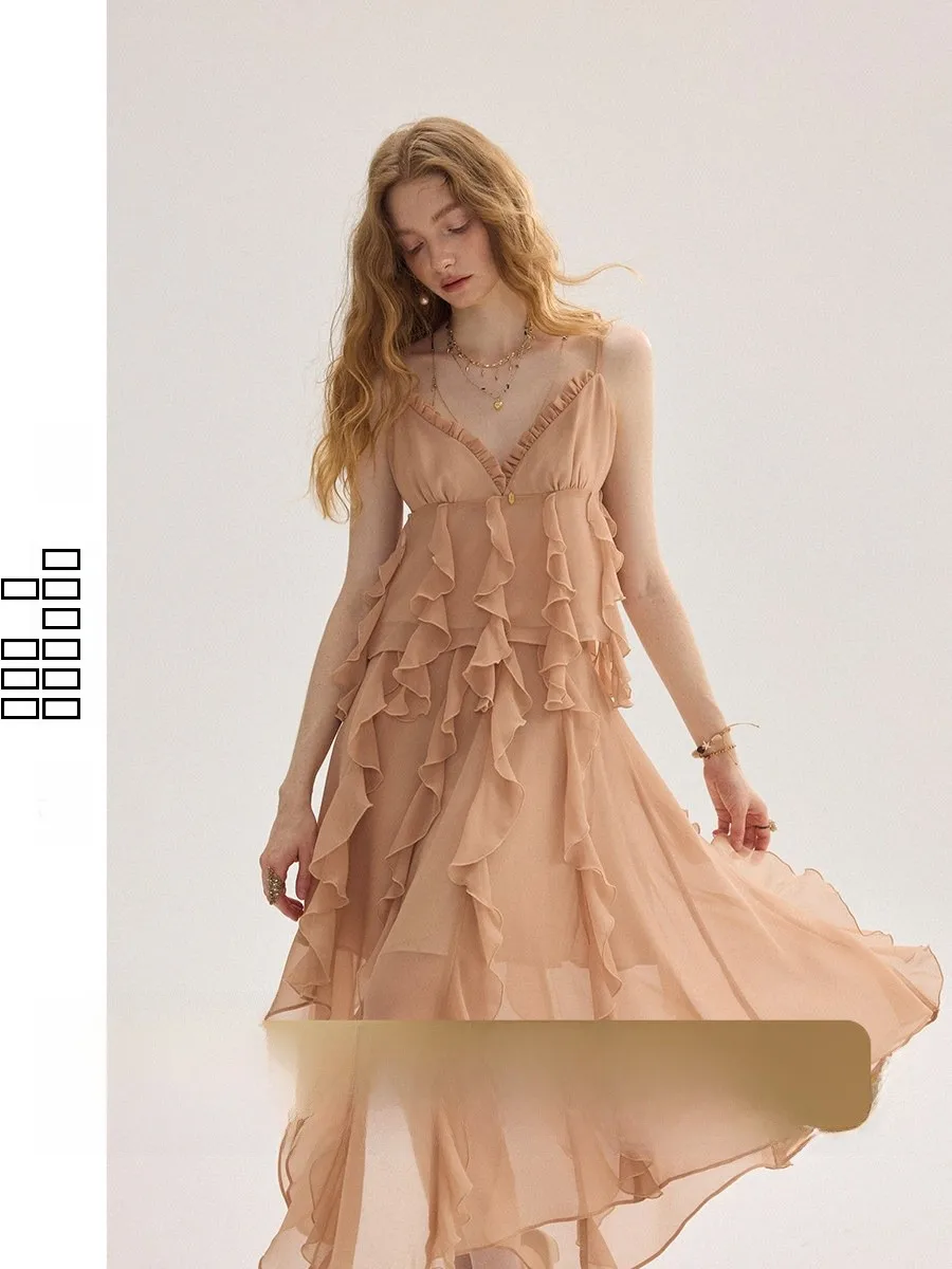 

Summer Women's Chiffon Set with Irregular Lace Trim Top And Skirt Two-Piece Ensemble Faionable Polyester Material