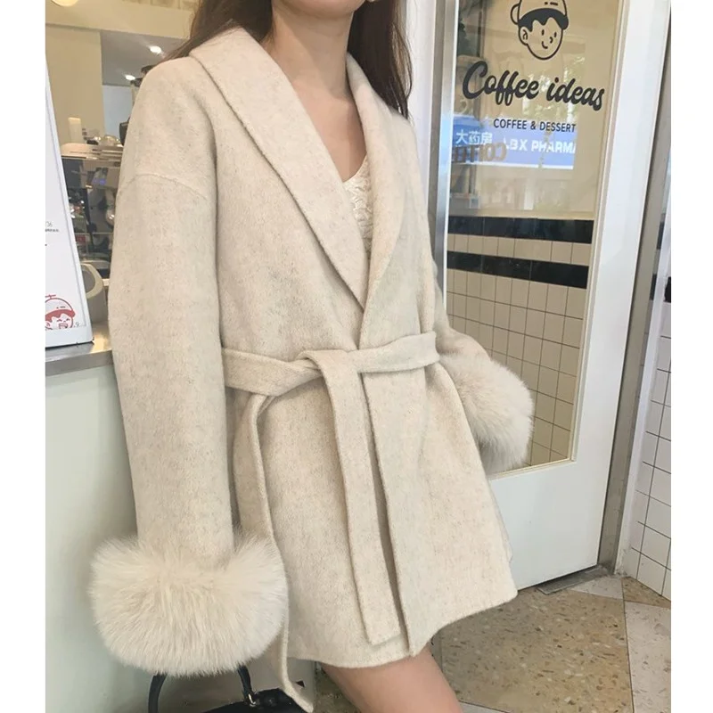 Nuovo autunno e inverno da donna Versatile mantello in tweed Cappotto Cintura Modelli Senso di alto livello di polsini in pelliccia di volpe Misto Cappotto per le donne