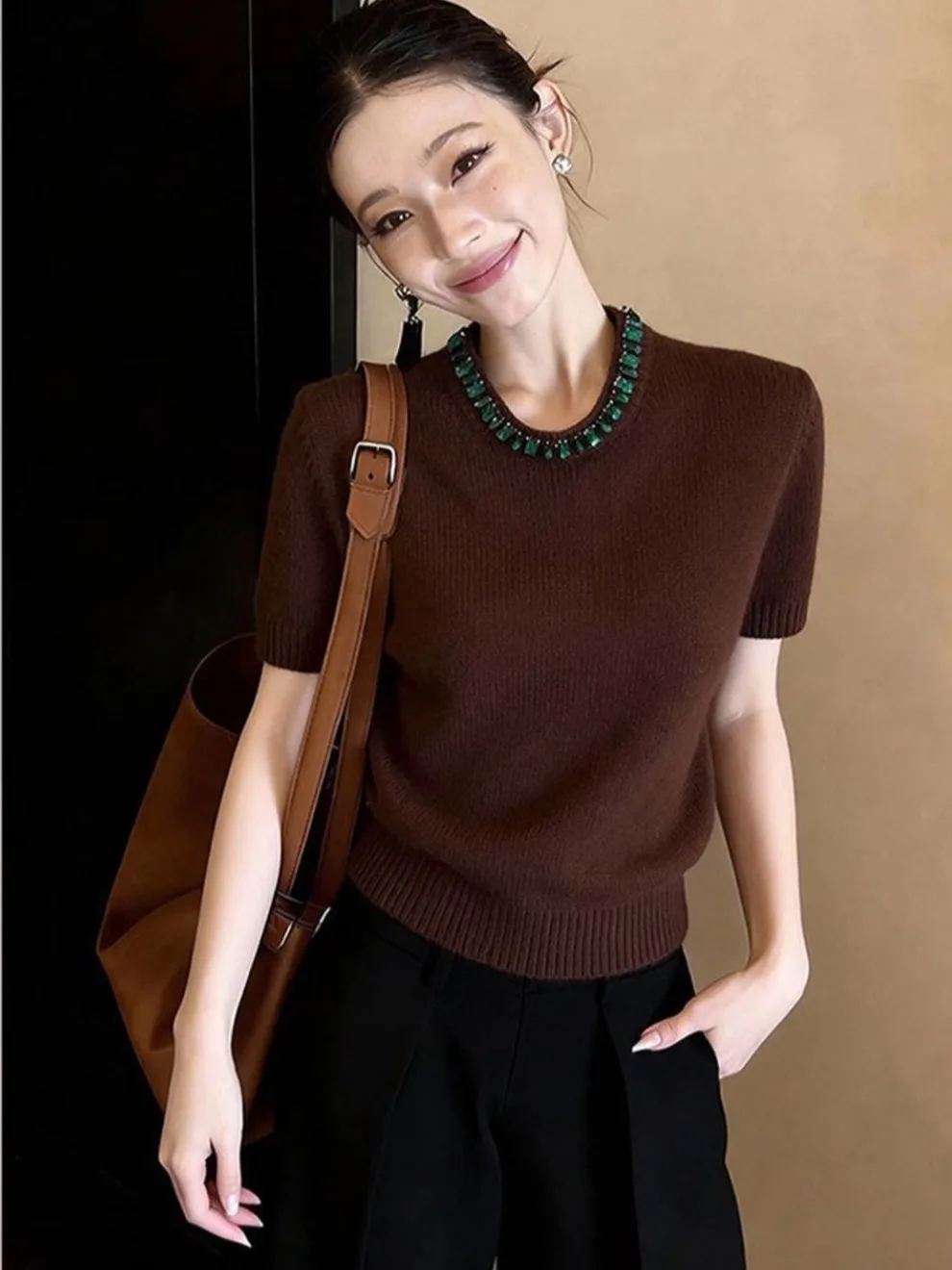 

Summer New plus Size Design Sensation Coffee Short Sleeve Women's Knitwear Fashionable Versatile Base Layer Drill Embellished