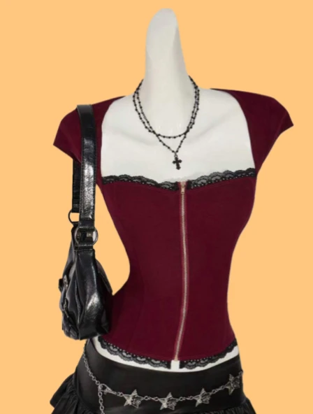 Top de media manga con cremallera roja y retales de encaje vintage para mujer, camiseta sexy picante con temperamento estético callejero y2k para chica