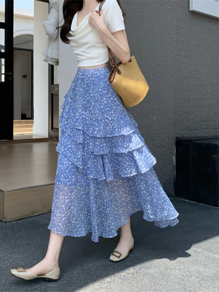 

Blue Floral Halter Neck Dress Women's Summer New Unique Beautiful Cake Skirt Asymmetrical Lace Trim Mid-Length Skirt