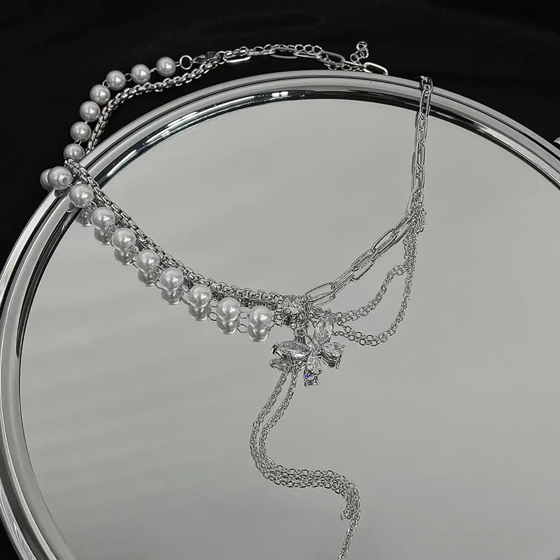 رائعة متعددة الطبقات اللؤلؤ سلسلة الترقوة لامعة كريستال فراشة قلادة القلائد للنساء 2022 الاتجاه الجمالية مجوهرات