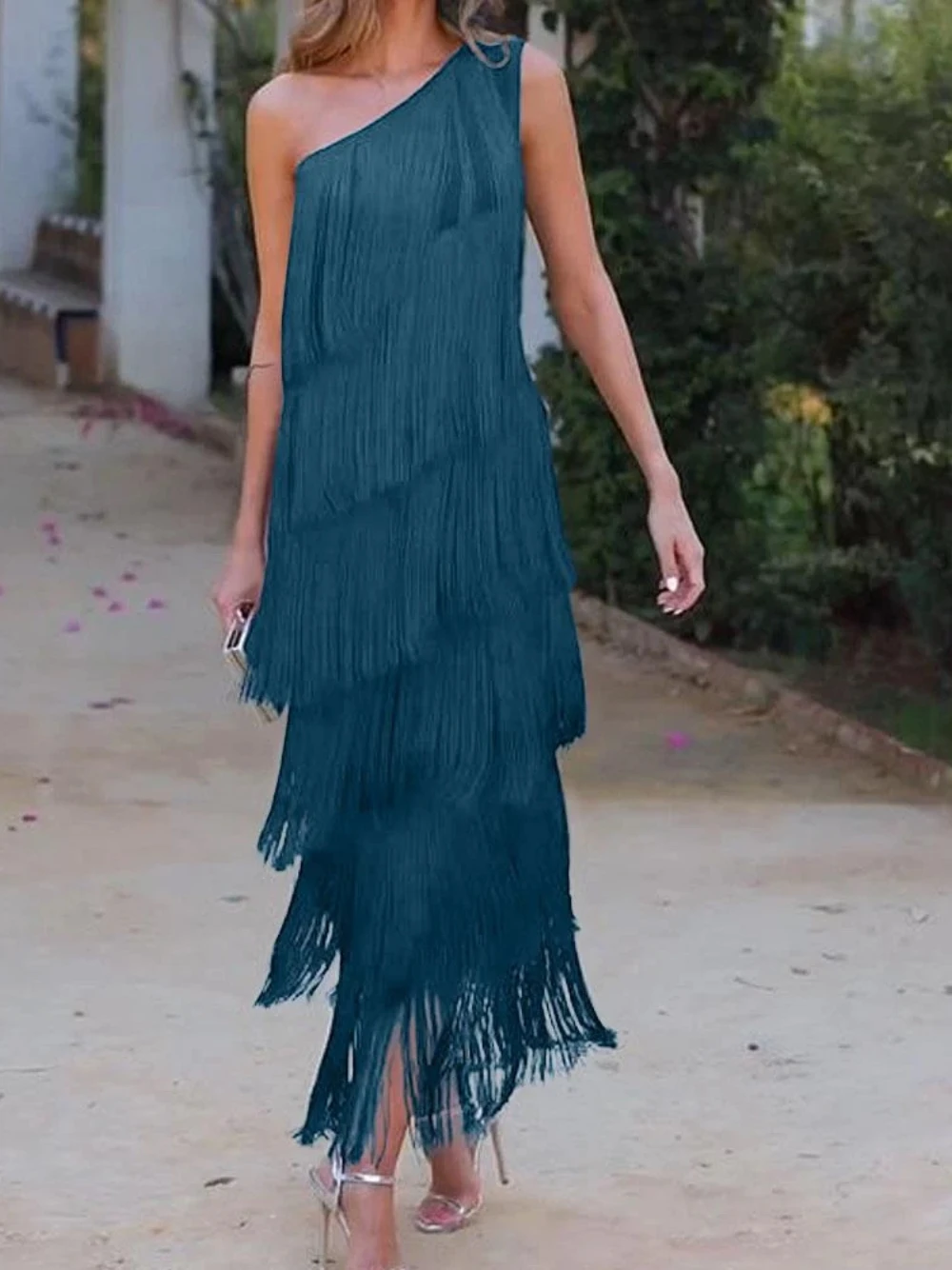 4-kleuren modieuze avondjurk met één schouder en kwastjes op voorraad A-lijn klassieke galajurk gelaagde elegante cocktail-vrijetijdskleding