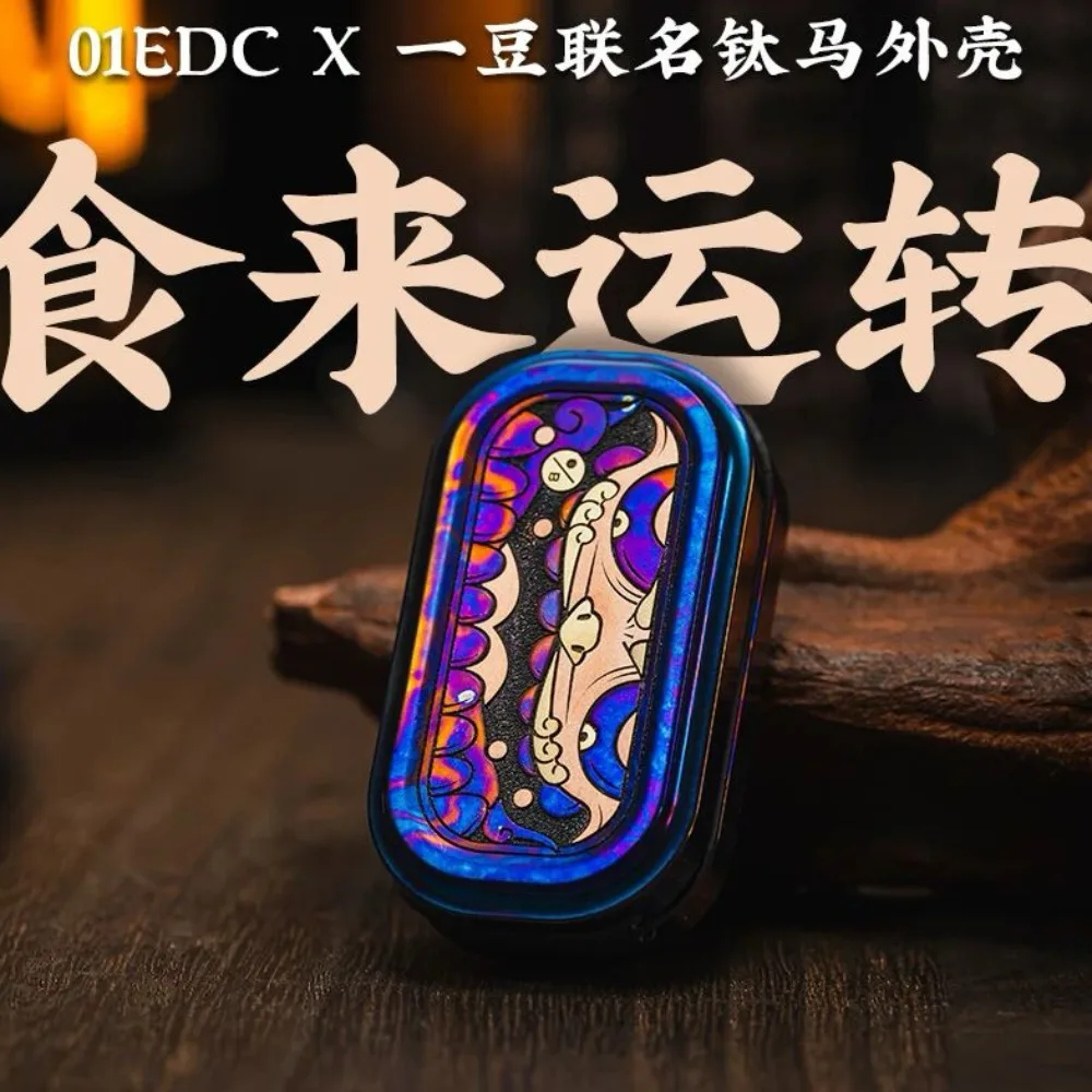 

Коллаборация 01EDC и Yidou: EDC-картхолдер Lucky Charm Pixiu из титана и конской кожи с плотным сегментированным креплением для карт на кончике пальца