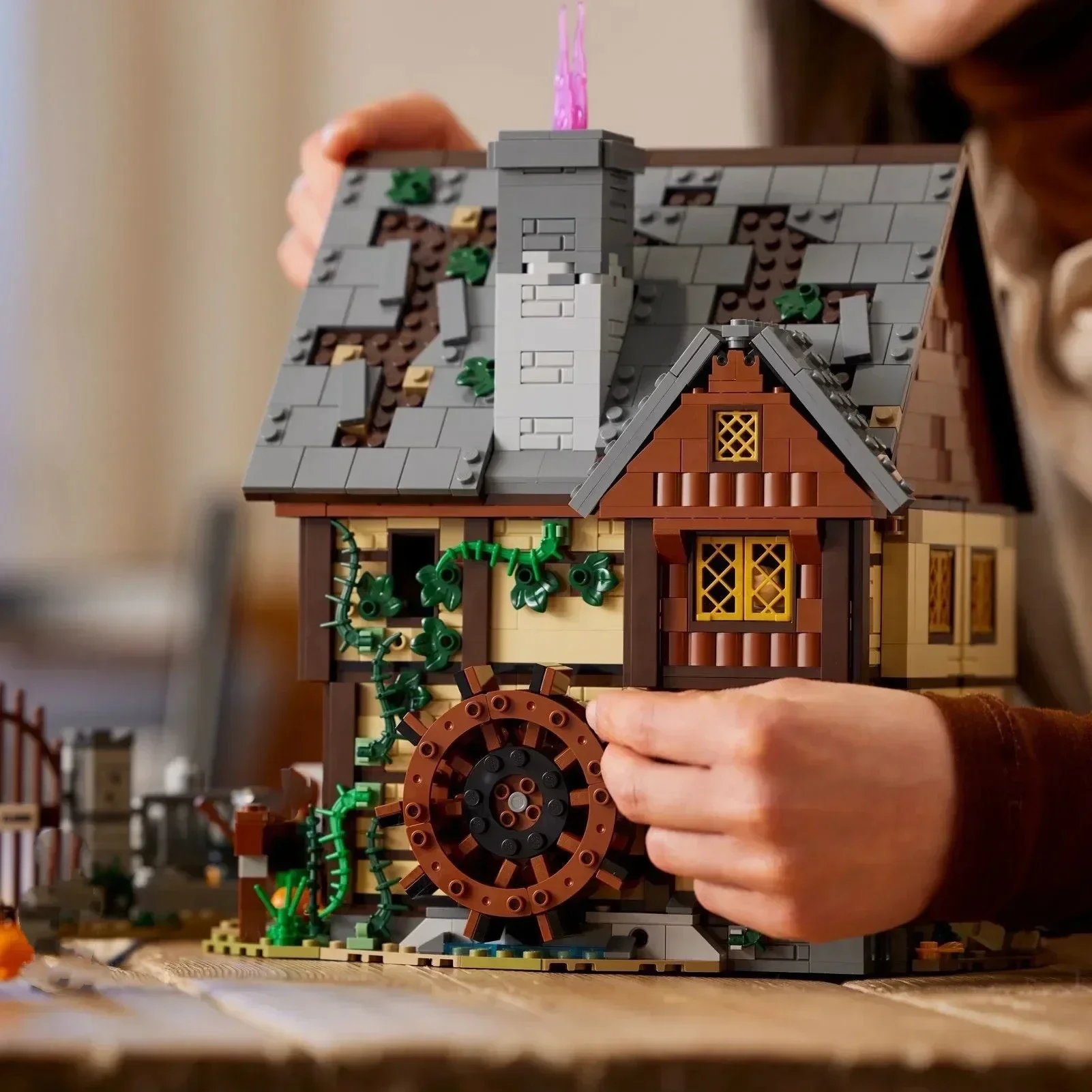 

MOC 21341 Halloween Hocus Pocused Witch Sanderson House Building Sister's Cottage Blocks Set Bricks Toy For Children Gifts