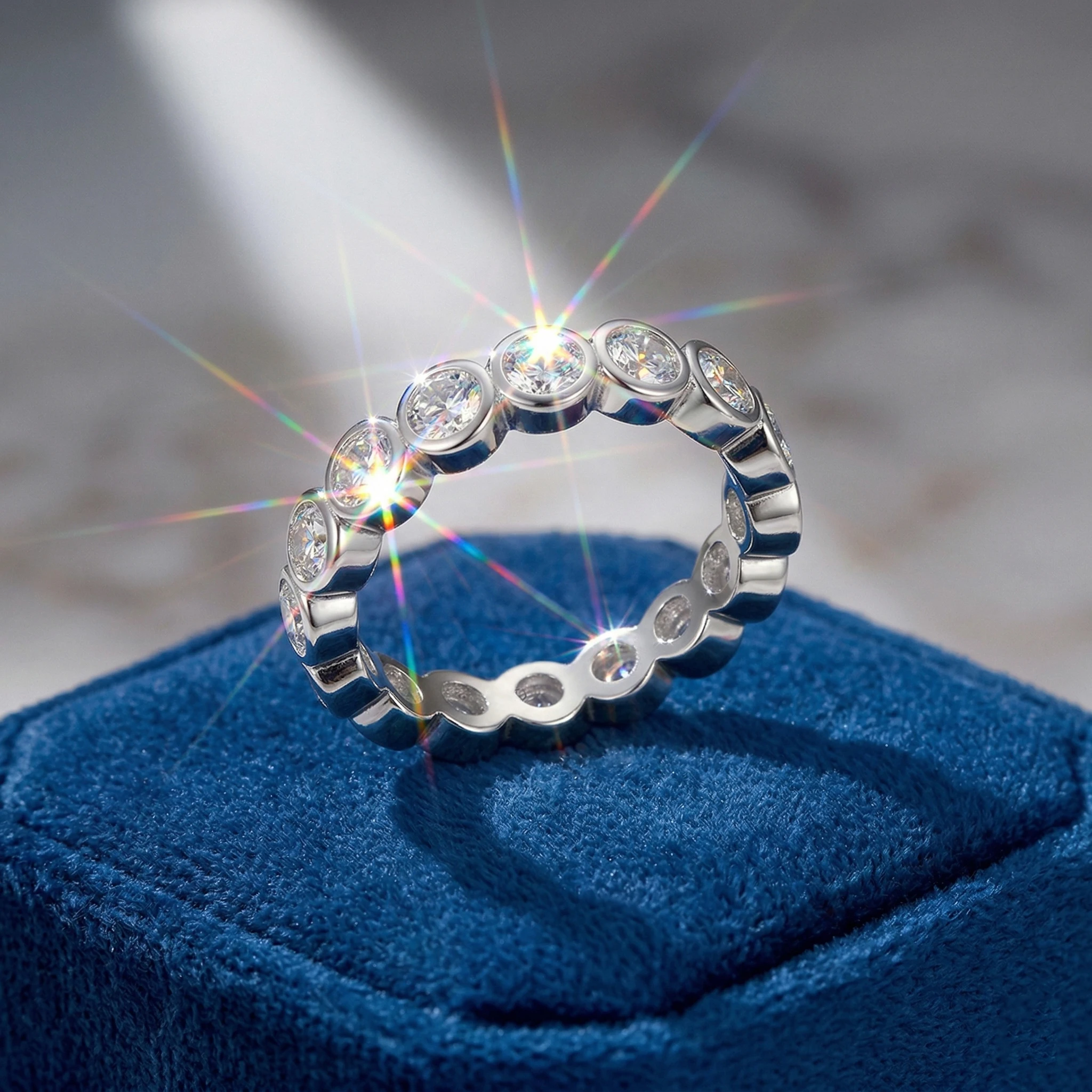 

Кольцо с муассанитом, серебро 925 пробы, цвет D, чистота VVS1, полное обхвачивание камнями, унисекс, для комбинирования, парное кольцо, с сертификатом качества