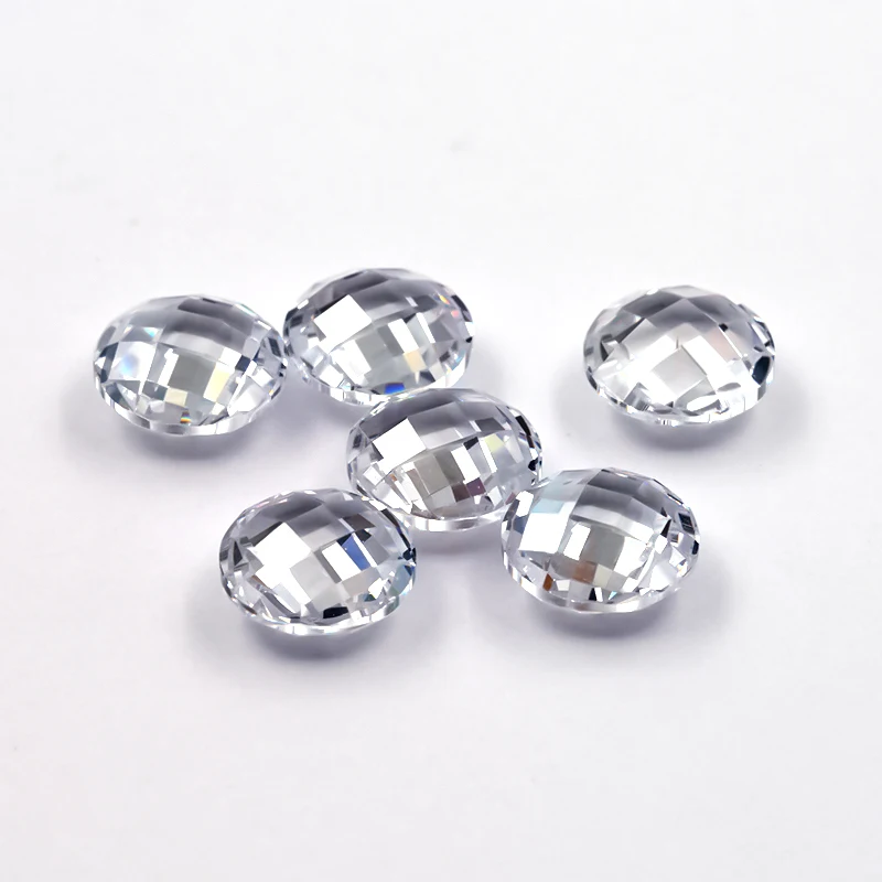 Двусторонний шахматный камень круглой формы с фианитом, размер 4-10 мм