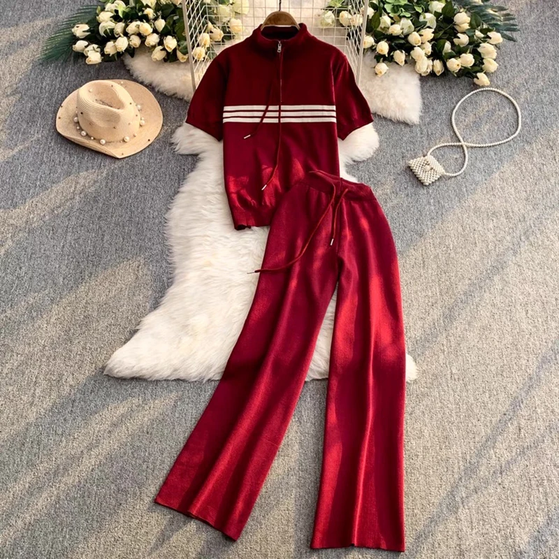 

Корейская версия, полосатый вязаный топ с короткими рукавами и половиной молнии, повседневный тонкий широкий брюки с высокой талией, модный комплект из двух предметов