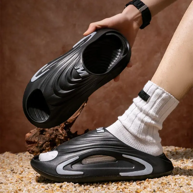 2026 new summer men's outer wear sports slippers non-slip thick-soled high-value one-word men's slippers
