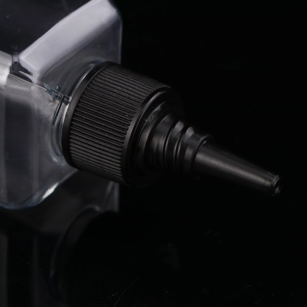 

15pcs 100ml Square Hair Dye Bottles Clear Plastic Hair Coloring Bottle Storage Bottle Pointed Mouth Container (with Black Mouth)