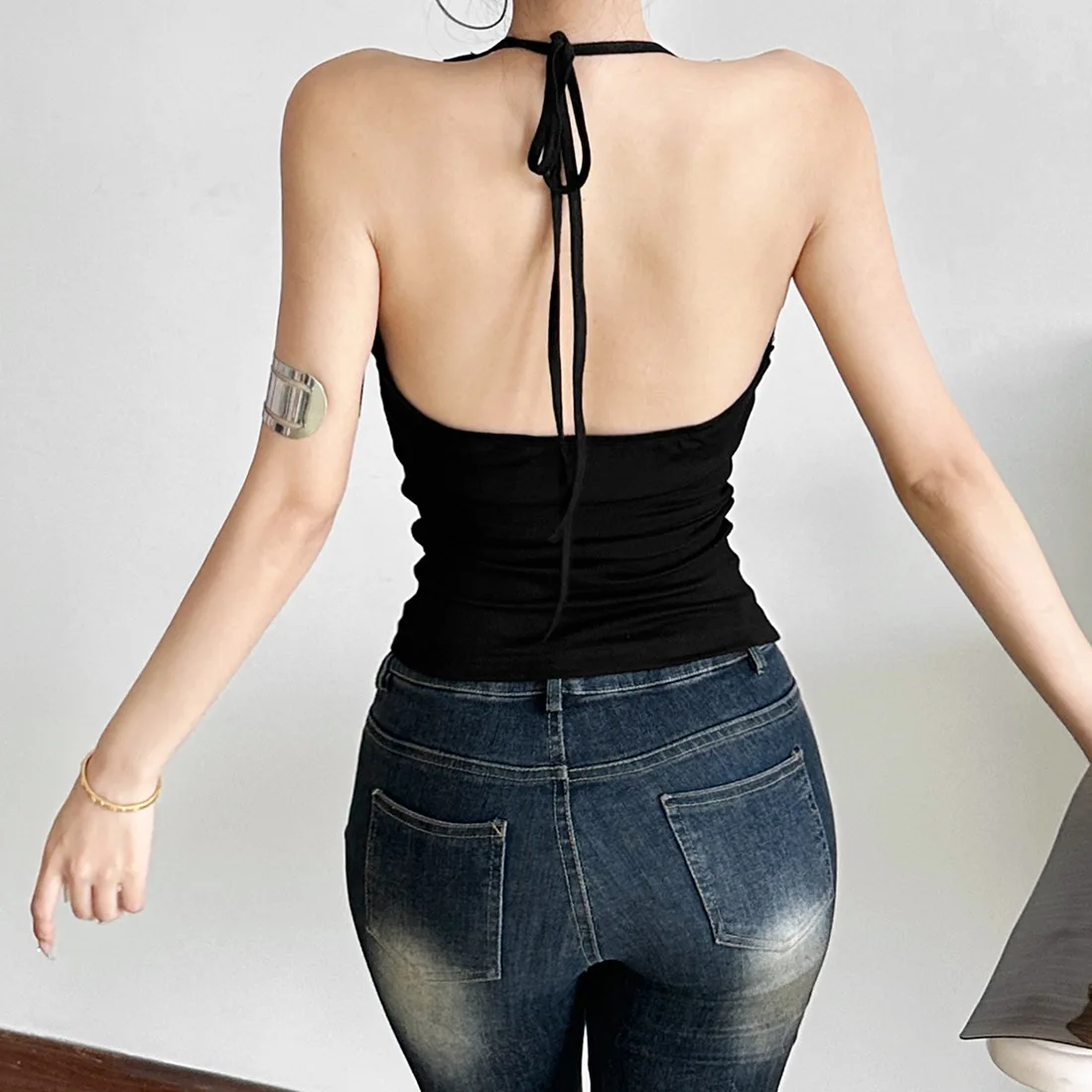 Summer New Hot Girl Sexy Swinging Collar Strap Hanging Neck Slimming Bareback Sleeveless Strap Tank Top