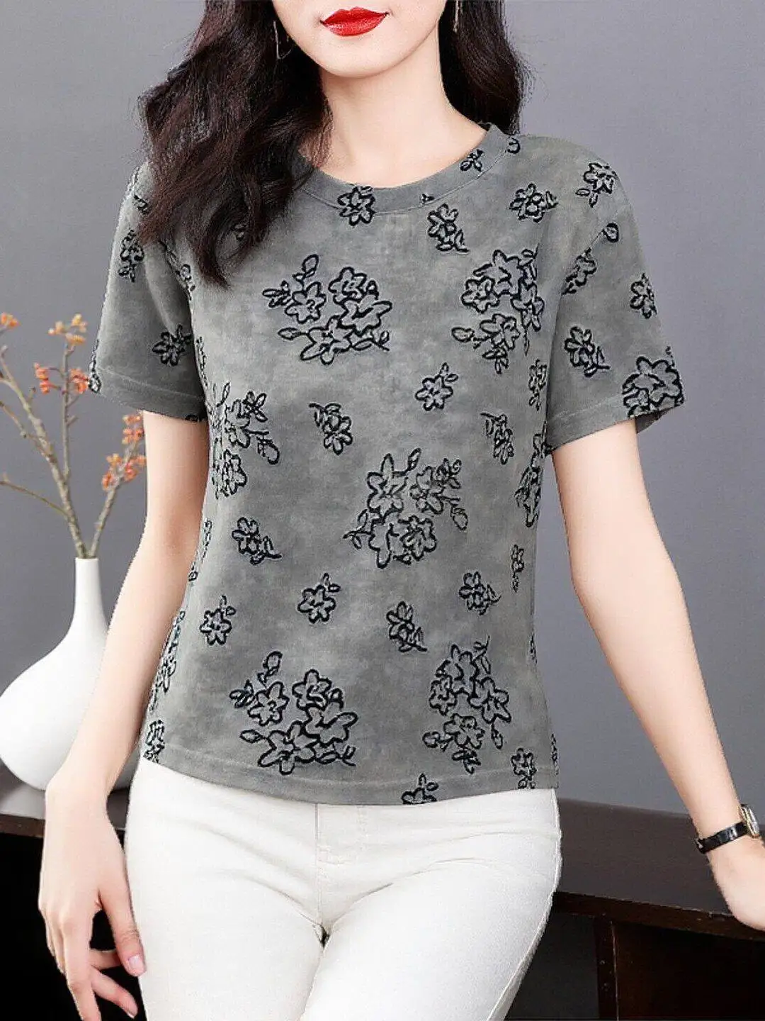 

Летняя повседневная женская футболка с коротким рукавом, свободного кроя, с круглым вырезом, с принтом, универсальный топ, антивозрастная рубашка, из полиэфирного волокна