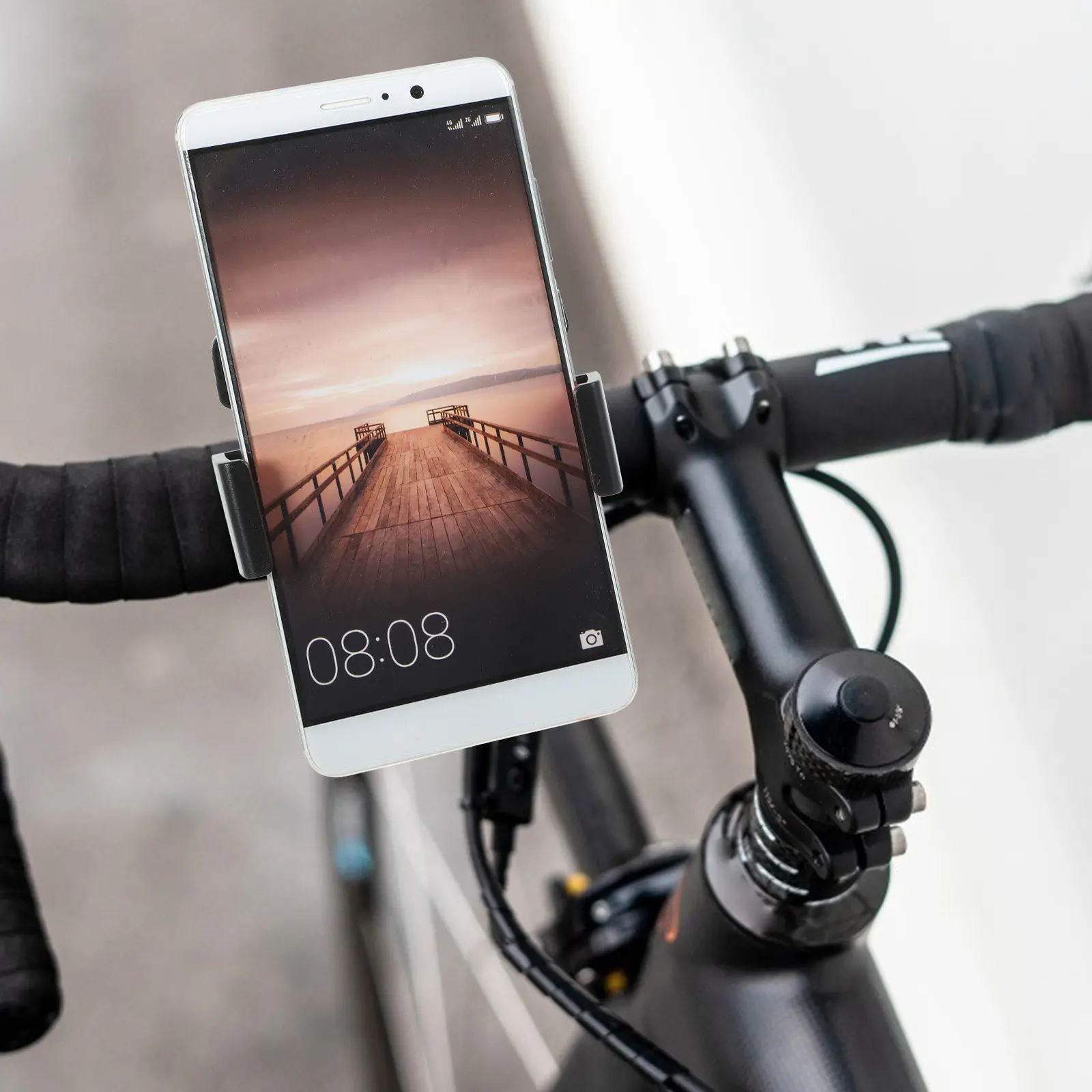 

1Pcs Premium Adjustable Bike Phone Holder Non-Scratch Design for Secure Cycling Navigation Handlebar Fixed Mobile Phone Bracket