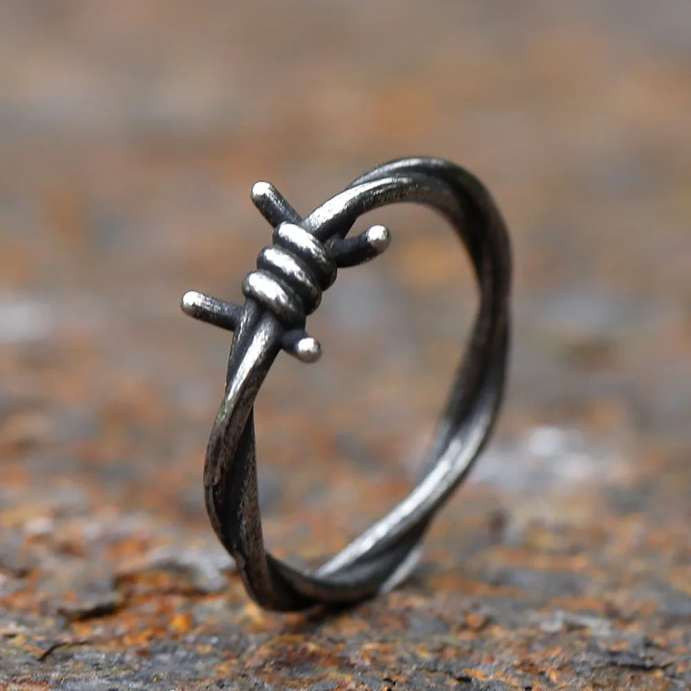 New Men\'s and Women Retro Fashion Ring Gothic 316L Stainless Steel Rings for Male Punk Biker Jewelry Gifts