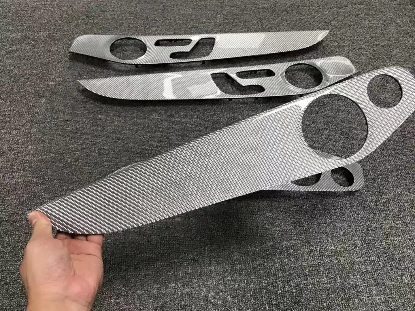 مخصص صالح ألياف الكربون W205 C63s الباب الداخلي لمرسيدس بنز W205 C63s Amg سيارة الداخلية