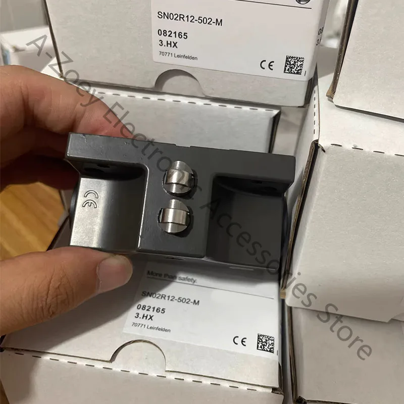 1PCS Brand new original SN02R12-502-M Combination limit switch SN02R12502M