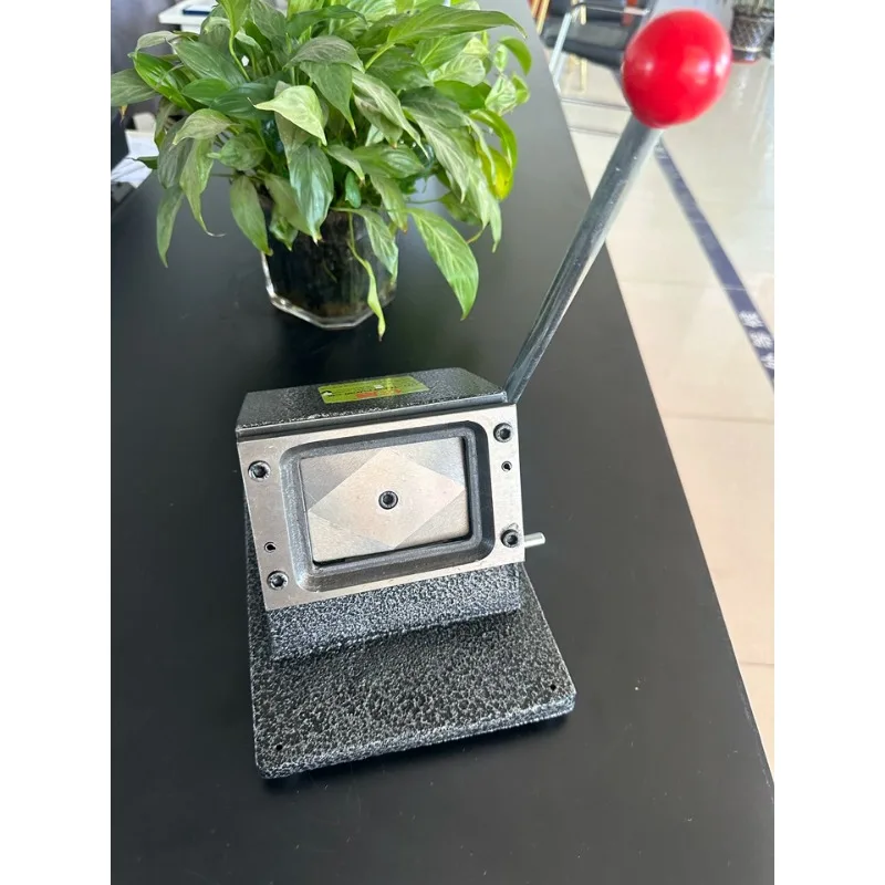 coupeur-robuste-en-pvc-a-coins-arrondis-r3-–-machine-de-decoupe-sans-bavures-pour-cartes-de-visite-certificats-et-cartes-photo-de-permis-de-conduire