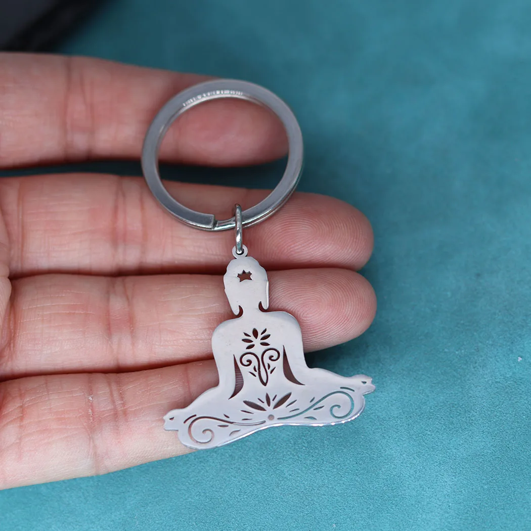 Nedar البوذية اليوغا قلادة كيرينغ للنساء الفولاذ المقاوم للصدأ مجوهرات هدية المفاتيح Amaste زن شقرا لوتس التأمل مفتاح سلسلة