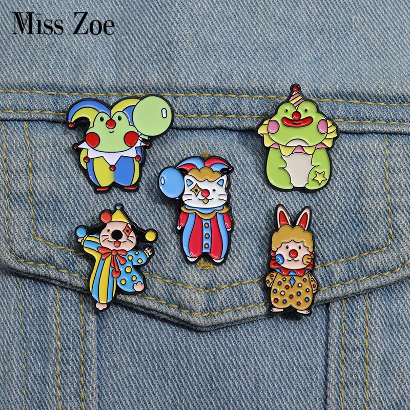 Animal Circus Enamel Pins Custom Funny Clown Goat Frog Cat Dog Brooches Lapel Badges Cartoon Animal Jewelry Gift for Friends