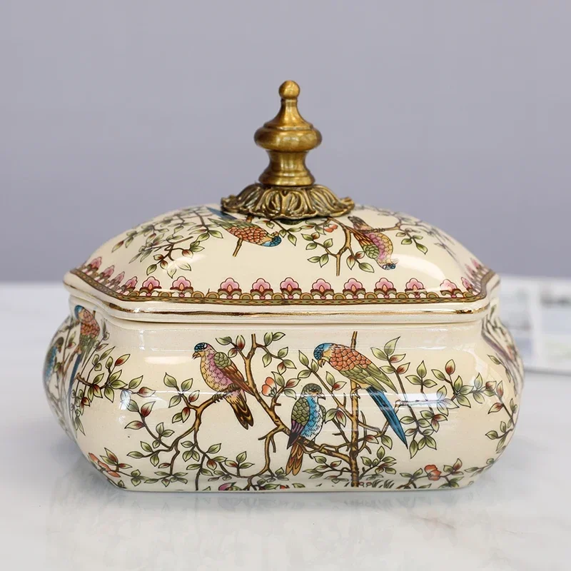 Retro Ceramic Storage Tank European Alloy Key Holder Decorative Candy Jar for Living Room American Vintage Snack Container