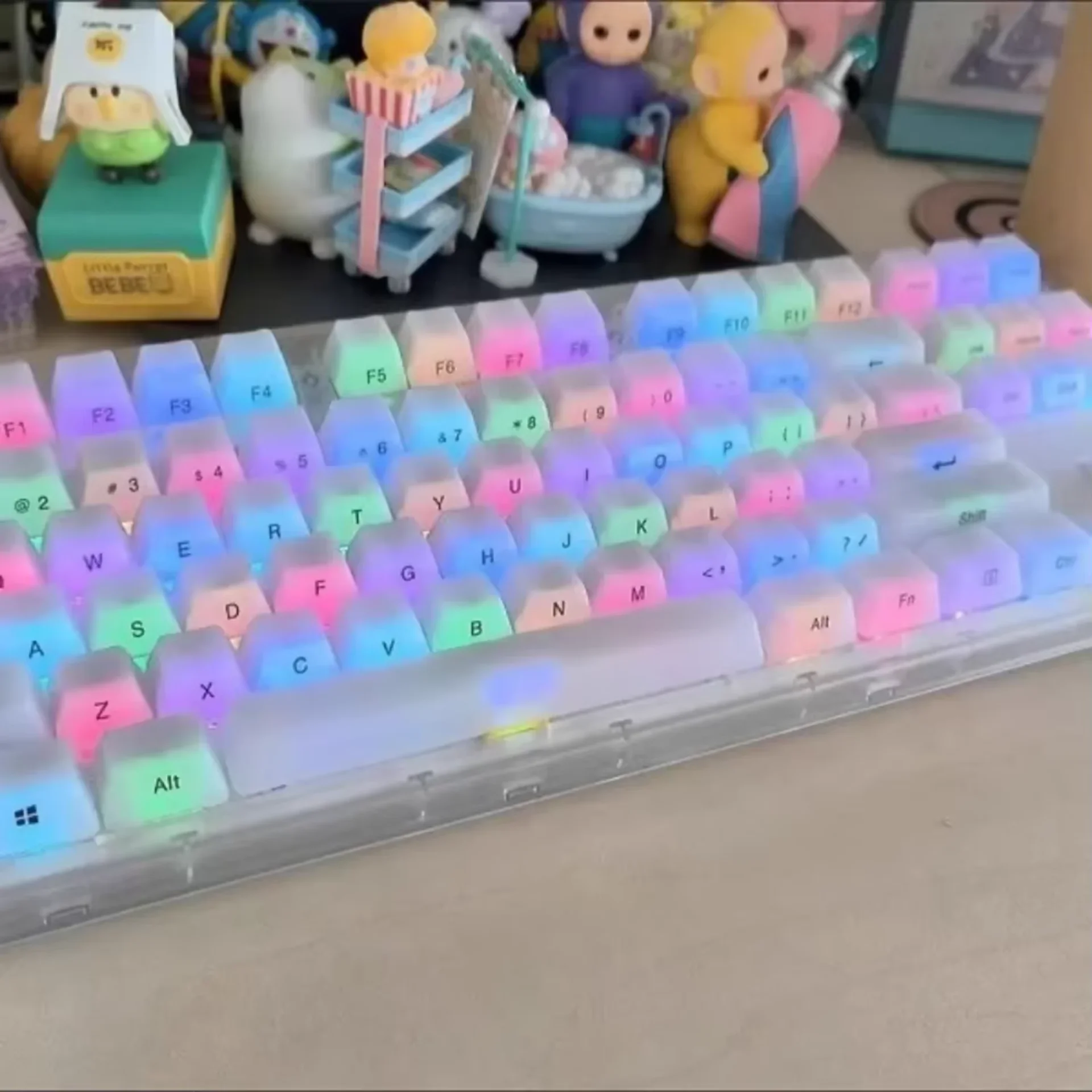 Transparent Matte White Frosted Keycaps 104 Keys OEM ABS MX Mechanical Keyboard Keys Need To Paste The Font By Yourself!