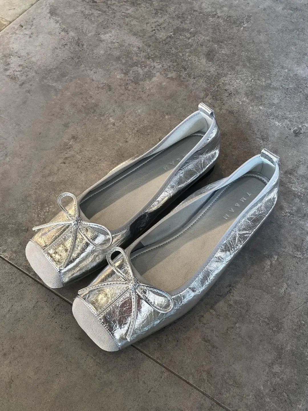 silver-ballet-flats-women's-low-top-flat-bot-soft-leather-versatile-faion-andmother-oes-knot-casual-flats