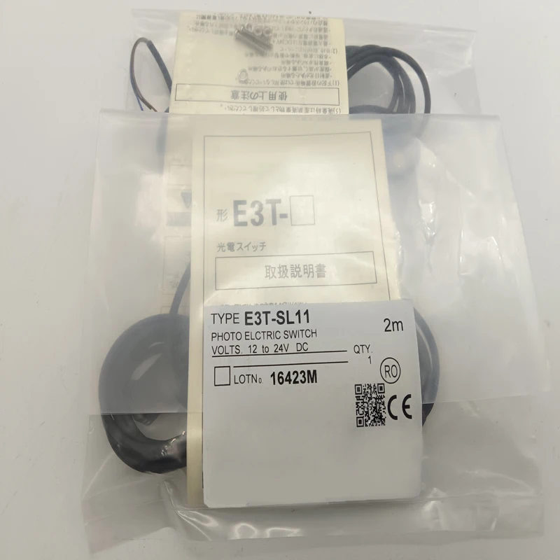 

E3T-SL11 Original genuine photoelectric switch sensor
