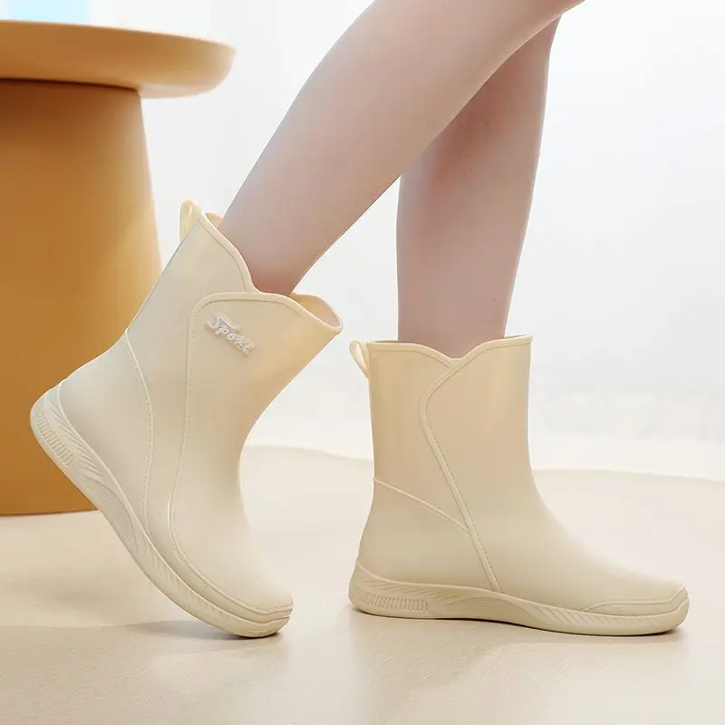  أحذية المطر النسائية المقاومة للماء لمنتصف الساق، متينة لجميع المواسم، أحذية مطبخ مسطحة فروي دافئة للنساء، أحذية مريحة للاستخدام في الهواء الطلق #1